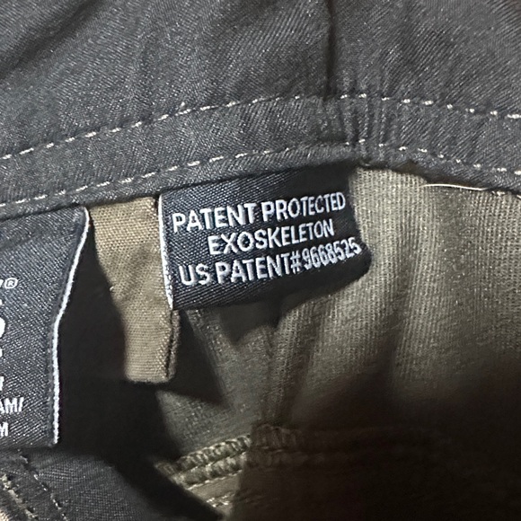 Men's Kuhl Hiking Pants - Picture 3 of 10